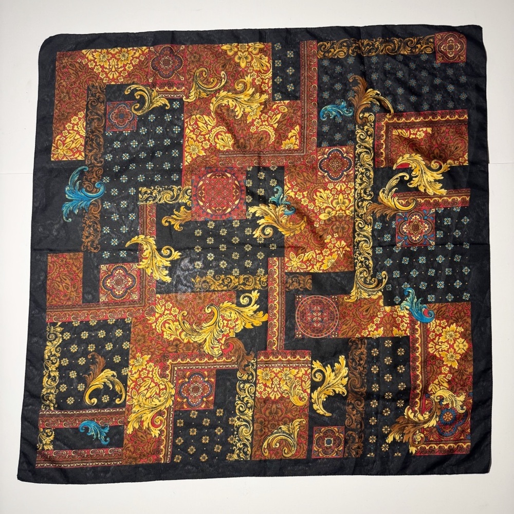 Square Scarf - Picture 3 of 4